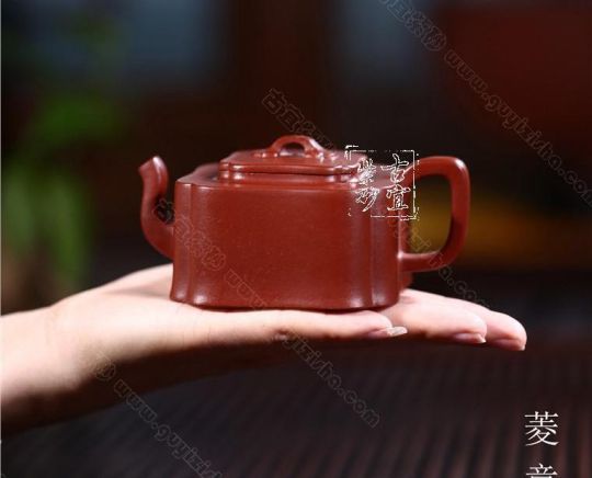 《菱意四方》